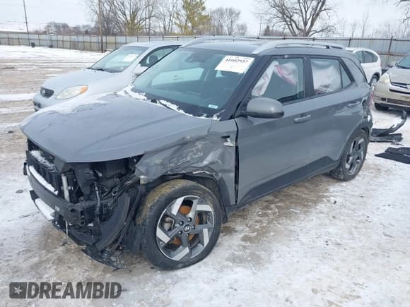 ✅ 2022 Hyundai Venue Limited • VIN: KMHRC8A31NU136901 • Lot: 41602937. Listed on IAAI with 49,096 mi. Free auction sales archive from the USA and detailed vehicle history report at DreamBid. Image 2.