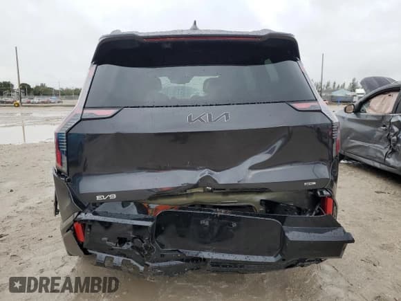 ✅ 2025 Kia EV9 GT-Line • VIN: KNDAEFS58S6055667 • Lot: 89324525. Wystawiony na Copart z przebiegiem 627 mil. Bezpłatny archiwum sprzedaży aukcyjnych z USA i szczegółowy raport historii pojazdu na DreamBid. Zdjęcie 6.