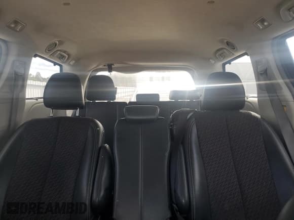 ✅ 2011 Toyota Sienna SE • VIN: 5TDXK3DC2BS046394 • Lot: 85347375. Listed on Copart with 143,153 mi. Free auction sales archive from the USA and detailed vehicle history report at DreamBid. Image 10.