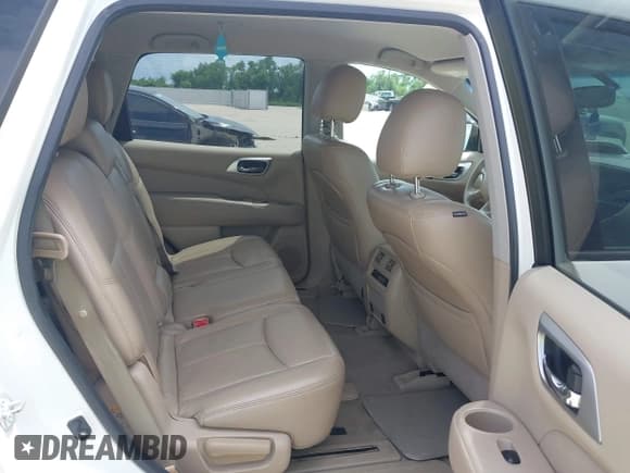✅ 2014 Nissan Pathfinder SL • VIN: 5N1AR2MN6EC699874 • Lot: 42920363. Listed on IAAI with 172,996 mi. Free auction sales archive from the USA and detailed vehicle history report at DreamBid. Image 8.