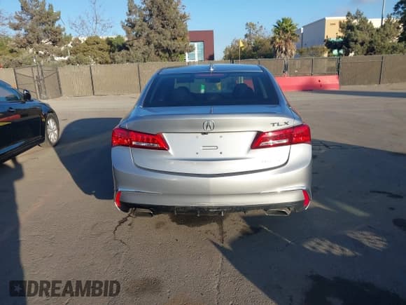 ✅ 2020 Acura TLX • VIN: 19UUB3F36LA001829 • Лот: 43646678. Опубликован ранее на IAAI с пробегом 41 368 миль. Бесплатный доступ к архиву аукционных продаж из США и подробный отчёт об истории автомобиля на DreamBid. Изображение 17.