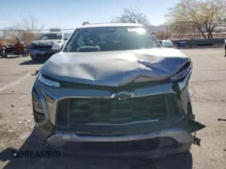 2025 Chevrolet Equinox FWD ACTIV z VIN 3GNAXKEG2SL119554, wystawiony jako Copart lot #46473455 z przebiegiem 913 mil mil oraz Szkoda całkowita • Salvage title. Historia ofert i sprzedaży dostępna na DreamBid. Obrazek 5.