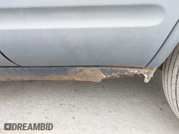 ✅ 2000 Toyota RAV4 • VIN: JT3GP10V8Y0046669 • Lot: 42369220. Listed on IAAI with 232,596 mi. Free auction sales archive from the USA and detailed vehicle history report at DreamBid. Image 6.