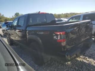 ✅ 2023 Nissan Frontier Pro-4X • VIN: 1N6ED1EK9PN668965 • Лот: 85735695. Опубликован ранее на Copart с пробегом 25 661 миль. Бесплатный доступ к архиву аукционных продаж из США и подробный отчёт об истории автомобиля на DreamBid. Изображение 2.