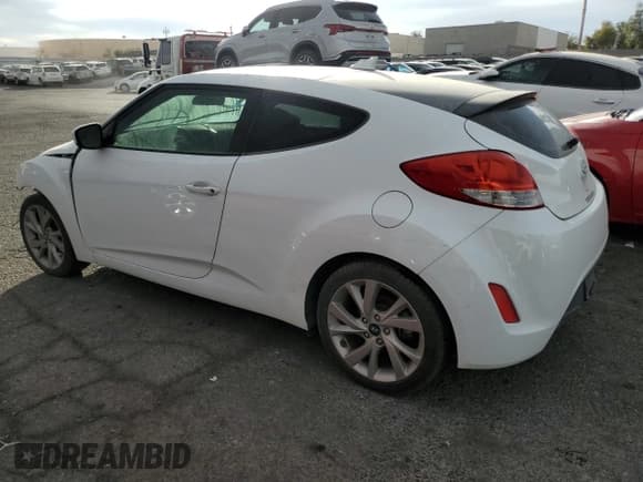 ✅ 2017 Hyundai Veloster • VIN: KMHTC6AD8HU307330 • Lot: 85344424. Wystawiony na Copart z przebiegiem 44 929 mil. Bezpłatny archiwum sprzedaży aukcyjnych z USA i szczegółowy raport historii pojazdu na DreamBid. Zdjęcie 2.