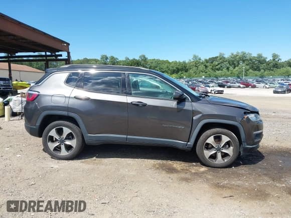 ✅ 2018 Jeep Compass Latitude • VIN: 3C4NJDBB8JT245724 • Lot: 43030962. Listed on IAAI with 46,576 mi. Free auction sales archive from the USA and detailed vehicle history report at DreamBid. Image 13.