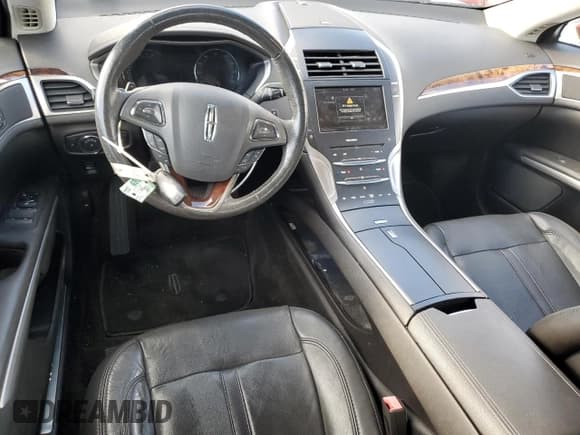 ✅ 2014 Lincoln MKZ • VIN: 3LN6L2GK5ER821599 • Lot: 89718375. Wystawiony na Copart z przebiegiem 38 073 mil. Bezpłatny archiwum sprzedaży aukcyjnych z USA i szczegółowy raport historii pojazdu na DreamBid. Zdjęcie 8.