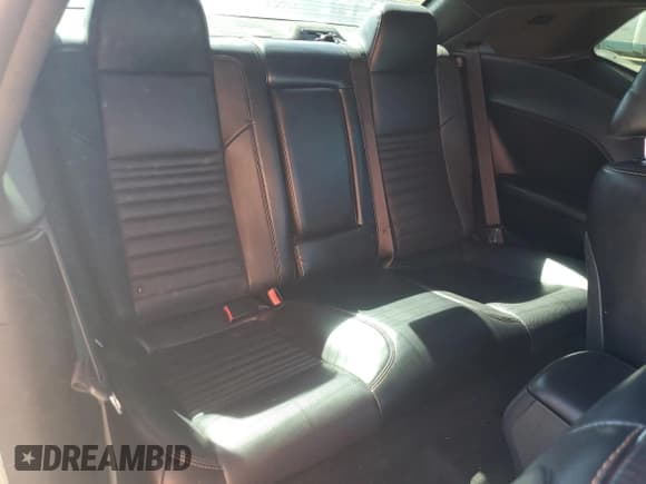 ✅ 2015 Dodge Challenger R/T Plus • VIN: 2C3CDZBT9FH906539 • Лот: 87256765. Опубликован ранее на Copart с пробегом 105 947 миль. Бесплатный доступ к архиву аукционных продаж из США и подробный отчёт об истории автомобиля на DreamBid. Изображение 10.