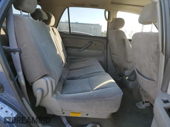 ✅ 2003 Toyota Sequoia SR5 • VIN: 5TDZT34A73S156413 • Lot: 91458835. Listed on Copart with 203,837 mi. Free auction sales archive from the USA and detailed vehicle history report at DreamBid. Image 11.