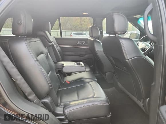 ✅ 2016 Ford Explorer Limited • VIN: 1FM5K7F85GGA17007 • Лот: 92947175. Опубликован ранее на Copart с пробегом 157 020 миль. Бесплатный доступ к архиву аукционных продаж из США и подробный отчёт об истории автомобиля на DreamBid. Изображение 10.