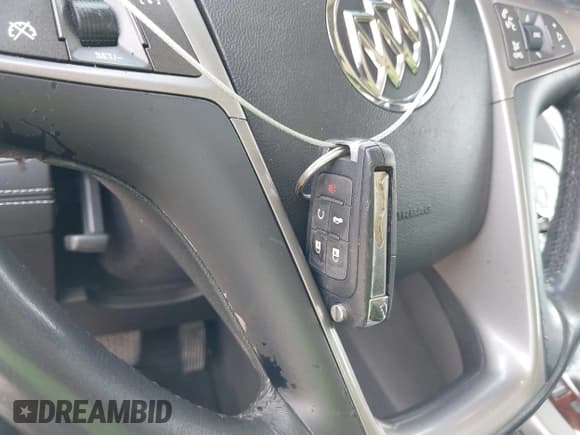 ✅ 2012 Buick LaCrosse Premium 2 • VIN: 1G4GF5G32CF169198 • Lot: 42780961. Wystawiony na IAAI z przebiegiem 129 333 mil. Bezpłatny archiwum sprzedaży aukcyjnych z USA i szczegółowy raport historii pojazdu na DreamBid. Zdjęcie 11.