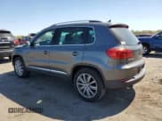 ✅ 2013 Volkswagen Tiguan SE • VIN: WVGAV7AX5DW545815 • Лот: 53644525. Опубликован ранее на Copart с пробегом 112 835 миль. Бесплатный доступ к архиву аукционных продаж из США и подробный отчёт об истории автомобиля на DreamBid. Изображение 2.
