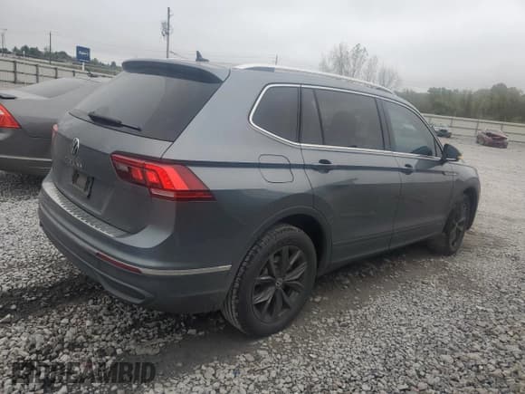 ✅ 2022 Volkswagen Tiguan SE • VIN: 3VV3B7AX4NM072031 • Lot: 84025745. Wystawiony na Copart z przebiegiem 32 058 mil. Bezpłatny archiwum sprzedaży aukcyjnych z USA i szczegółowy raport historii pojazdu na DreamBid. Zdjęcie 3.
