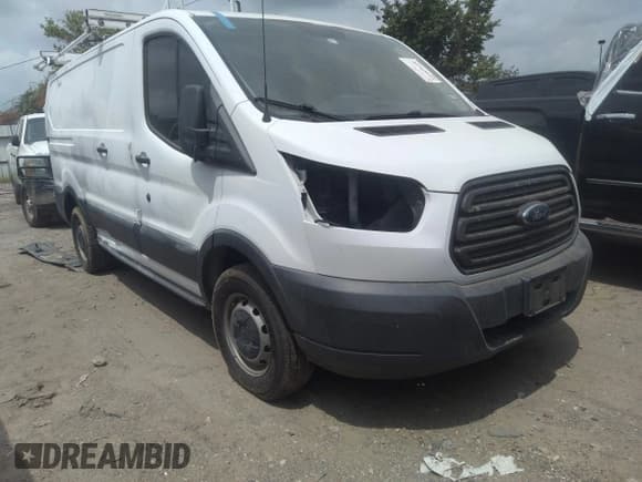 ✅ 2015 Ford Transit Cargo • VIN: 1FTNR1ZM7FKA45618 • Lot: 42365621. Listed on IAAI with 186,738 mi. Free auction sales archive from the USA and detailed vehicle history report at DreamBid. Image 1.