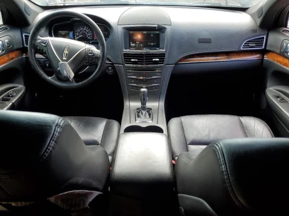 ✅ 2015 Lincoln MKT • VIN: 2LMHJ5NKXFBL03124 • Лот: 65801675. Опубликован ранее на Copart с пробегом 428 971 миль. Бесплатный доступ к архиву аукционных продаж из США и подробный отчёт об истории автомобиля на DreamBid. Изображение 8.