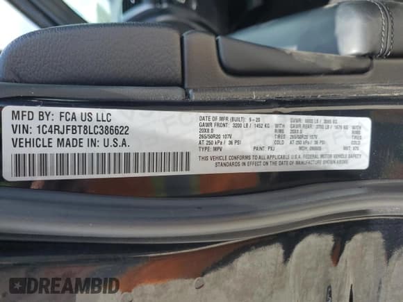 ✅ 2020 Jeep Grand Cherokee Limited X • VIN: 1C4RJFBT8LC386622 • Lot: 63107165. Listed on Copart with 61,825 mi. Free auction sales archive from the USA and detailed vehicle history report at DreamBid. Image 12.