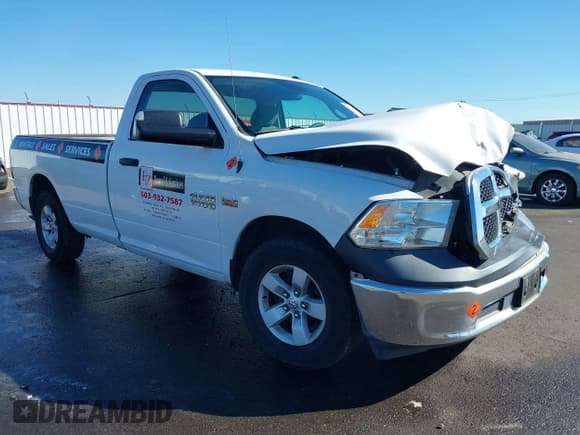 ✅ 2018 Ram 1500 Tradesman • VIN: 3C6JR6DT2JG162850 • Lot: 43207248. Wystawiony na IAAI z przebiegiem 76 952 mil. Bezpłatny archiwum sprzedaży aukcyjnych z USA i szczegółowy raport historii pojazdu na DreamBid. Zdjęcie 1.