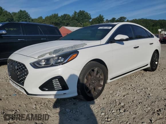 ✅ 2018 Hyundai Sonata Limited • VIN: 5NPE34AB5JH611053 • Лот: 71801195. Опубликован ранее на Copart с пробегом 142 893 миль. Бесплатный доступ к архиву аукционных продаж из США и подробный отчёт об истории автомобиля на DreamBid. Изображение 1.