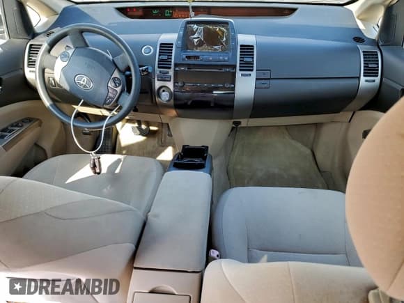 ✅ 2005 Toyota Prius • VIN: JTDKB20U953105854 • Лот: 94337695. Опубликован ранее на Copart с пробегом 122 106 миль. Бесплатный доступ к архиву аукционных продаж из США и подробный отчёт об истории автомобиля на DreamBid. Изображение 8.