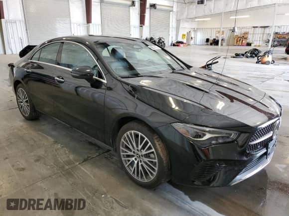 2025 Mercedes-Benz CLA 250 с VIN W1K5J4GB4SN514950, выставлен на аукционе Copart как лот 71426245 с пробегом 24 634 миль миль и Чистый • Clean title. История ставок и продаж доступна на DreamBid. Изображение 4.