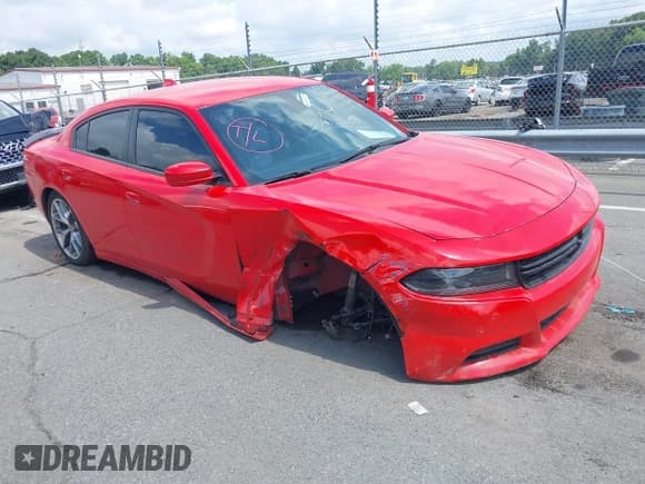 ✅ 2022 Dodge Charger SXT • VIN: 2C3CDXBG7NH204922 • Lot: 42782536. Wystawiony na IAAI z przebiegiem 83 151 mil. Bezpłatny archiwum sprzedaży aukcyjnych z USA i szczegółowy raport historii pojazdu na DreamBid. Zdjęcie 1.