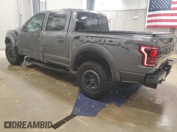 ✅ 2018 Ford F-150 Raptor • VIN: 1FTFW1RG9JFC53167 • Lot: 52151255. Listed on Copart with 92,614 mi. Free auction sales archive from the USA and detailed vehicle history report at DreamBid. Image 2.
