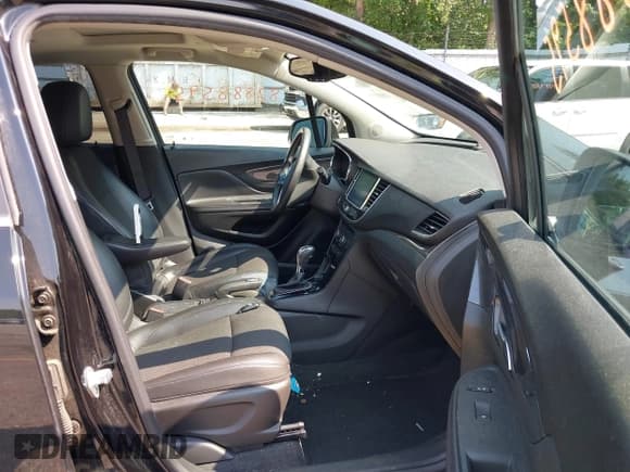 ✅ 2020 Buick Encore Preferred • VIN: KL4CJESB4LB074076 • Lot: 42888595. Listed on IAAI with 58,335 mi. Free auction sales archive from the USA and detailed vehicle history report at DreamBid. Image 5.