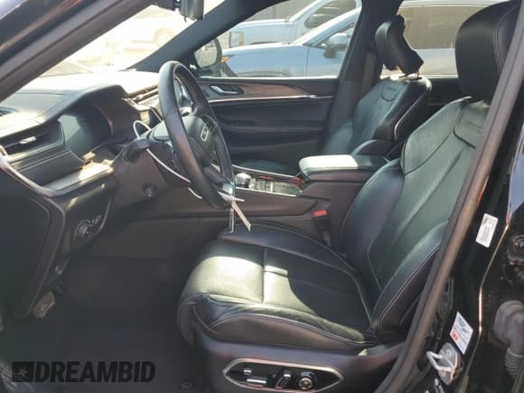 ✅ 2022 Jeep Grand Cherokee Overland • VIN: 1C4RJJDG2N8571046 • Lot: 67636445. Listed on Copart with 47,698 mi. Free auction sales archive from the USA and detailed vehicle history report at DreamBid. Image 7.