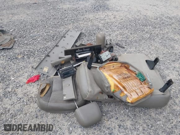 ✅ 2006 Chevrolet Silverado 1500 LT1 • VIN: 2GCEC13T661229109 • Лот: 43291274. Опубликован ранее на IAAI с пробегом Не указан. Бесплатный доступ к архиву аукционных продаж из США и подробный отчёт об истории автомобиля на DreamBid. Изображение 12.