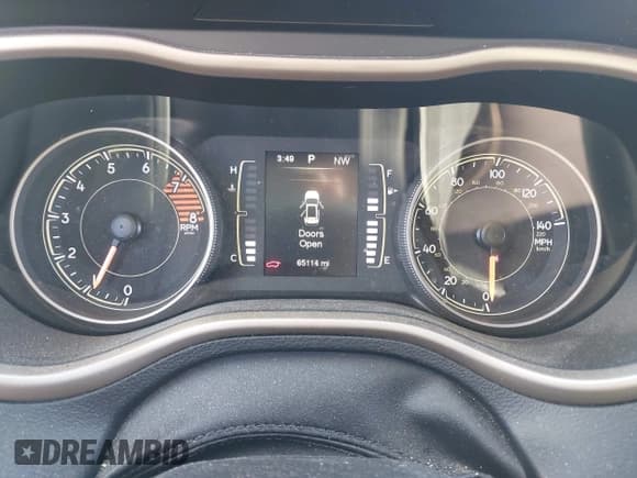 ✅ 2016 Jeep Cherokee Latitude • VIN: 1C4PJMCS3GW294422 • Lot: 43475200. Wystawiony na IAAI z przebiegiem 65 114 mil. Bezpłatny archiwum sprzedaży aukcyjnych z USA i szczegółowy raport historii pojazdu na DreamBid. Zdjęcie 7.