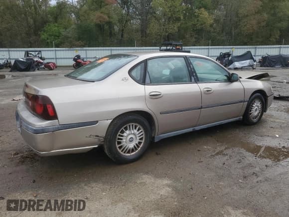 ✅ 2001 Chevrolet Impala • VIN: 2G1WF55K919219572 • Lot: 81324224. Listed on Copart with 129,445 mi. Free auction sales archive from the USA and detailed vehicle history report at DreamBid. Image 3.