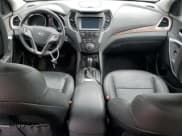 ✅ 2018 Hyundai Santa Fe 2.0T • VIN: 5NMZUDLA1JH058790 • Лот: 73980193. Опубликован ранее на Copart с пробегом 139 337 миль. Бесплатный доступ к архиву аукционных продаж из США и подробный отчёт об истории автомобиля на DreamBid. Изображение 8.