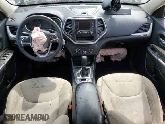 ✅ 2015 Jeep Cherokee Sport • VIN: 1C4PJLAB7FW631413 • Lot: 54123535. Wystawiony na Copart z przebiegiem Nie podano. Bezpłatny archiwum sprzedaży aukcyjnych z USA i szczegółowy raport historii pojazdu na DreamBid. Zdjęcie 8.