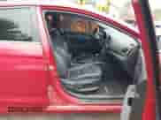 2017 Hyundai Elantra SE z VIN 5NPD84LF0HH033922, wystawiony jako IAAI lot #43495221 z przebiegiem 110 625 mil mil oraz . Historia ofert i sprzedaży dostępna na DreamBid. Obrazek 5.