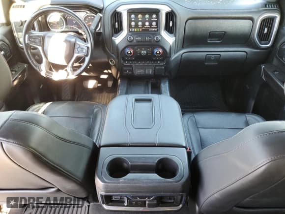 ✅ 2020 Chevrolet Silverado 2500HD LTZ • VIN: 1GC4YPEY4LF207932 • Lot: 80317645. Wystawiony na Copart z przebiegiem 100 810 mil. Bezpłatny archiwum sprzedaży aukcyjnych z USA i szczegółowy raport historii pojazdu na DreamBid. Zdjęcie 8.