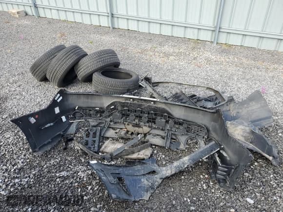 ✅ 2019 Ford Mustang EcoBoost • VIN: 1FA6P8TH4K5172906 • Lot: 91286965. Wystawiony na Copart z przebiegiem 123 060 mil. Bezpłatny archiwum sprzedaży aukcyjnych z USA i szczegółowy raport historii pojazdu na DreamBid. Zdjęcie 12.