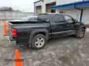 ✅ 2007 Dodge Dakota SLT • VIN: 1D7HW48P97S195188 • Лот: 81160024. Размещён на Copart с пробегом 213 194 миль миль. Получите бесплатный доступ к архиву аукционных продаж из США и посмотрите подробный отчёт об истории автомобиля на DreamBid. Изображение 3.