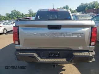 ✅ 2024 Chevrolet Colorado 4WD Trail Boss • VIN: 1GCPTEEK2R1109726 • Лот: 55702654. Опубликован ранее на Copart с пробегом 273 миль. Бесплатный доступ к архиву аукционных продаж из США и подробный отчёт об истории автомобиля на DreamBid. Изображение 6.
