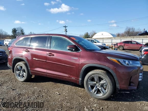 ✅ 2017 Toyota Highlander Hybrid Limited • VIN: 5TDDGRFH6HS022155 • Lot: 47278555. Listed on Copart with Not provided. Free auction sales archive from the USA and detailed vehicle history report at DreamBid. Image 4.