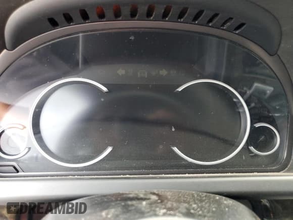 ✅ 2015 BMW 6 Series 650i • VIN: WBA6B2C5XFD130082 • Lot: 58449885. Wystawiony na Copart z przebiegiem Nie podano. Bezpłatny archiwum sprzedaży aukcyjnych z USA i szczegółowy raport historii pojazdu na DreamBid. Zdjęcie 9.