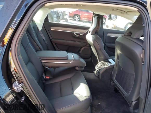 ✅ 2023 Volvo S90 Plus • VIN: LVY062MN0PP351307 • Lot: 40932624. Listed on Copart with 6,018 mi. Free auction sales archive from the USA and detailed vehicle history report at DreamBid. Image 10.