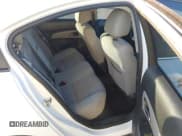 ✅ 2014 Chevrolet Cruze 1LT • VIN: 1G1PC5SB6E7299339 • Lot: 43680374. Listed on IAAI with 98,677 mi. Free auction sales archive from the USA and detailed vehicle history report at DreamBid. Image 8.