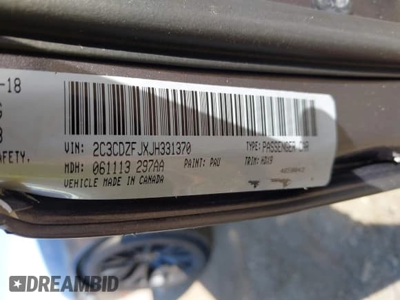 ✅ 2018 Dodge Challenger R/T Scat Pack • VIN: 2C3CDZFJXJH331370 • Lot: 43520068. Wystawiony na IAAI z przebiegiem 48 432 mil. Bezpłatny archiwum sprzedaży aukcyjnych z USA i szczegółowy raport historii pojazdu na DreamBid. Zdjęcie 9.