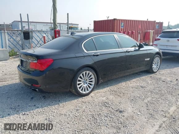✅ 2011 BMW 7 Series 750Li xDrive • VIN: WBAKC8C57BC432282 • Lot: 42897574. Listed on IAAI with 67,855 mi. Free auction sales archive from the USA and detailed vehicle history report at DreamBid. Image 4.