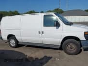 ✅ 2012 Ford Econoline Cargo Recreational • VIN: 1FTNE2EW8CDA16508 • Lot: 43232619. Wystawiony na IAAI z przebiegiem 242 999 mil. Bezpłatny archiwum sprzedaży aukcyjnych z USA i szczegółowy raport historii pojazdu na DreamBid. Zdjęcie 13.