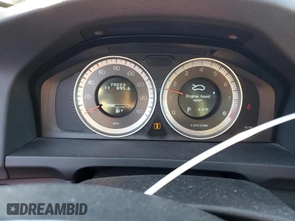 ✅ 2012 Volvo S60 T5 • VIN: YV1622FS3C2111590 • Lot: 83800875. Wystawiony na Copart z przebiegiem 70 223 mil. Bezpłatny archiwum sprzedaży aukcyjnych z USA i szczegółowy raport historii pojazdu na DreamBid. Zdjęcie 9.