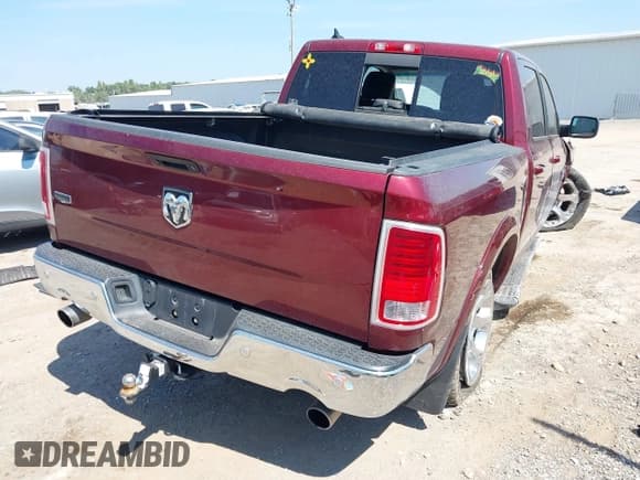 ✅ 2017 Ram 1500 Laramie • VIN: 1C6RR7NT5HS774406 • Lot: 43217667. Listed on IAAI with 121,331 mi. Free auction sales archive from the USA and detailed vehicle history report at DreamBid. Image 4.