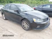 ✅ 2015 Volkswagen Jetta SE • VIN: 3VWD07AJ3FM262731 • Лот: 42468622. Опубликован ранее на IAAI с пробегом 131 874 миль. Бесплатный доступ к архиву аукционных продаж из США и подробный отчёт об истории автомобиля на DreamBid. Изображение 1.