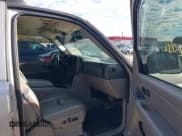 ✅ 2004 Chevrolet Suburban LS • VIN: 3GNFK16T74G235158 • Лот: 43622160. Опубликован ранее на IAAI с пробегом 248 014 миль. Бесплатный доступ к архиву аукционных продаж из США и подробный отчёт об истории автомобиля на DreamBid. Изображение 5.