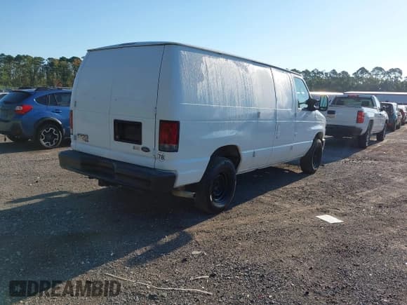 ✅ 2011 Ford Econoline Cargo Commercial • VIN: 1FTNE2EL0BDA35476 • Lot: 43164044. Listed on IAAI with 176,429 mi. Free auction sales archive from the USA and detailed vehicle history report at DreamBid. Image 4.
